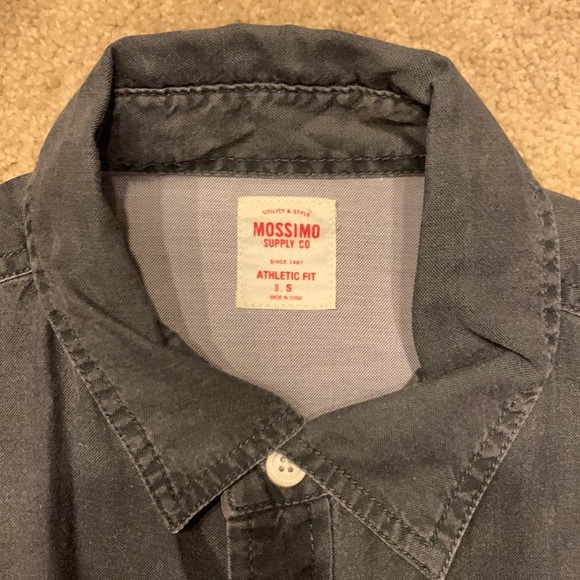 Mossimo Supply Co. Casual Button-Up - Picture 2 of 4